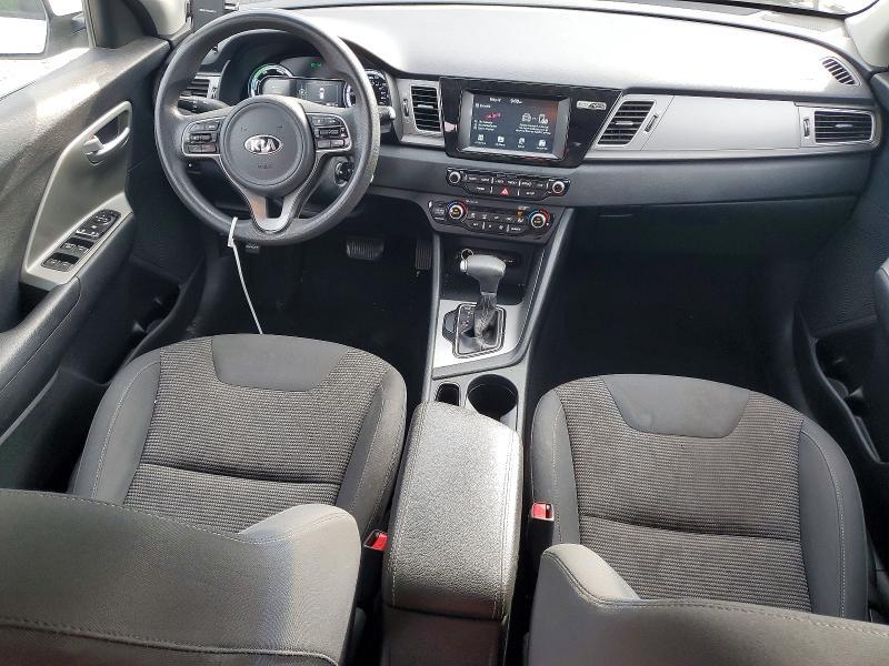 2018 KIA NIRO FE — Фото 8 из 12