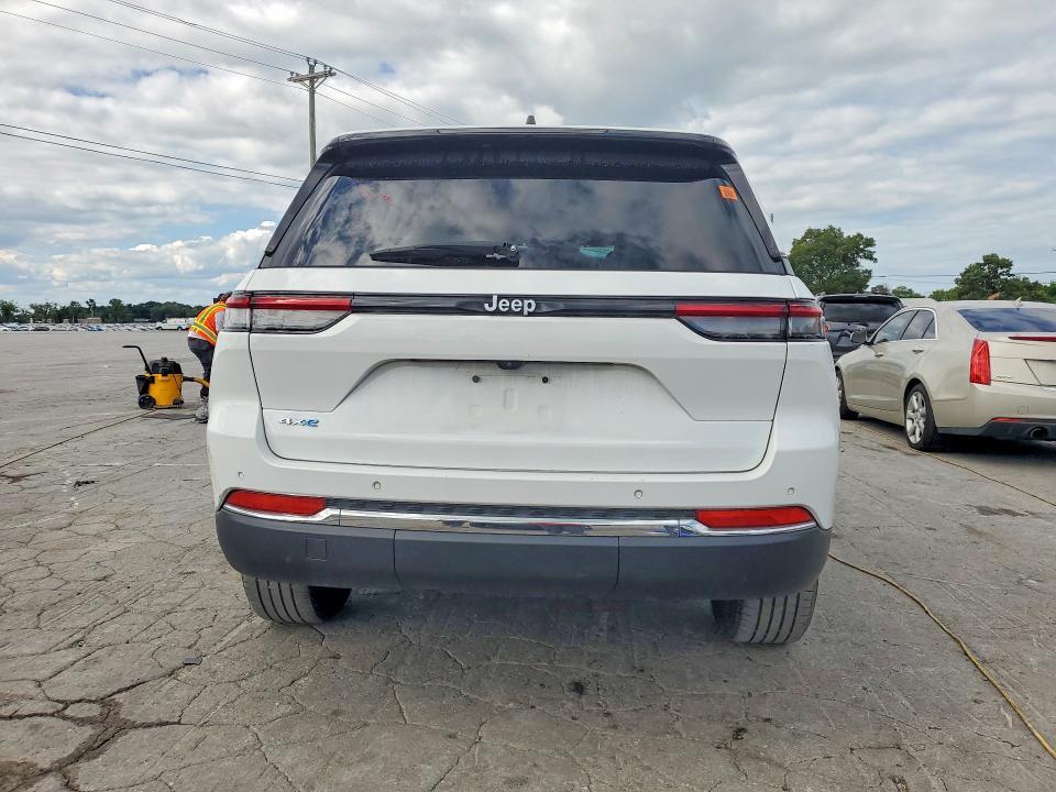 2024 JEEP GRAND CHEROKEE LIMITED 4XE — Фото 6 из 13