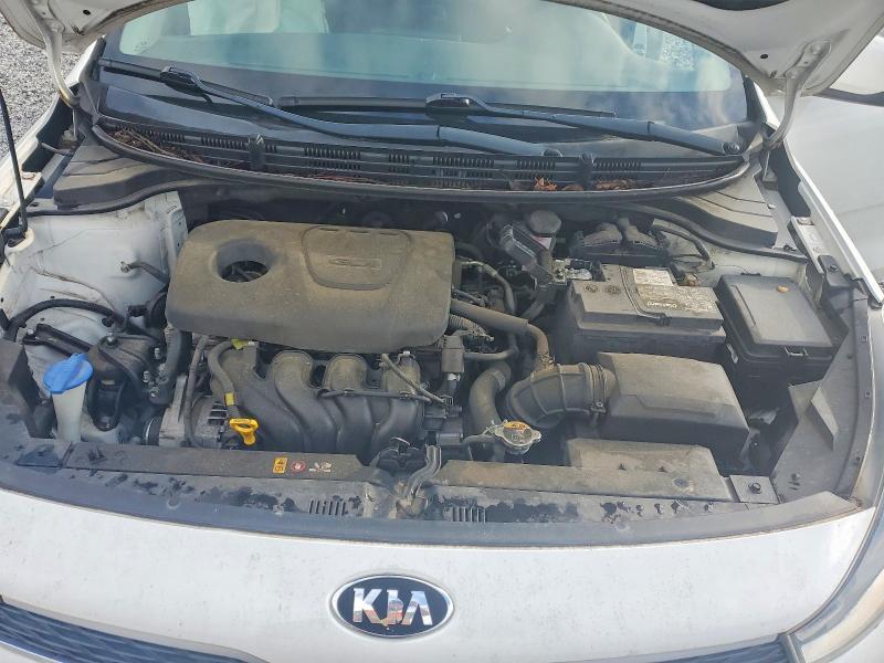 3KPA24AB1JE050047 2018 KIA RIO photo no. 11
