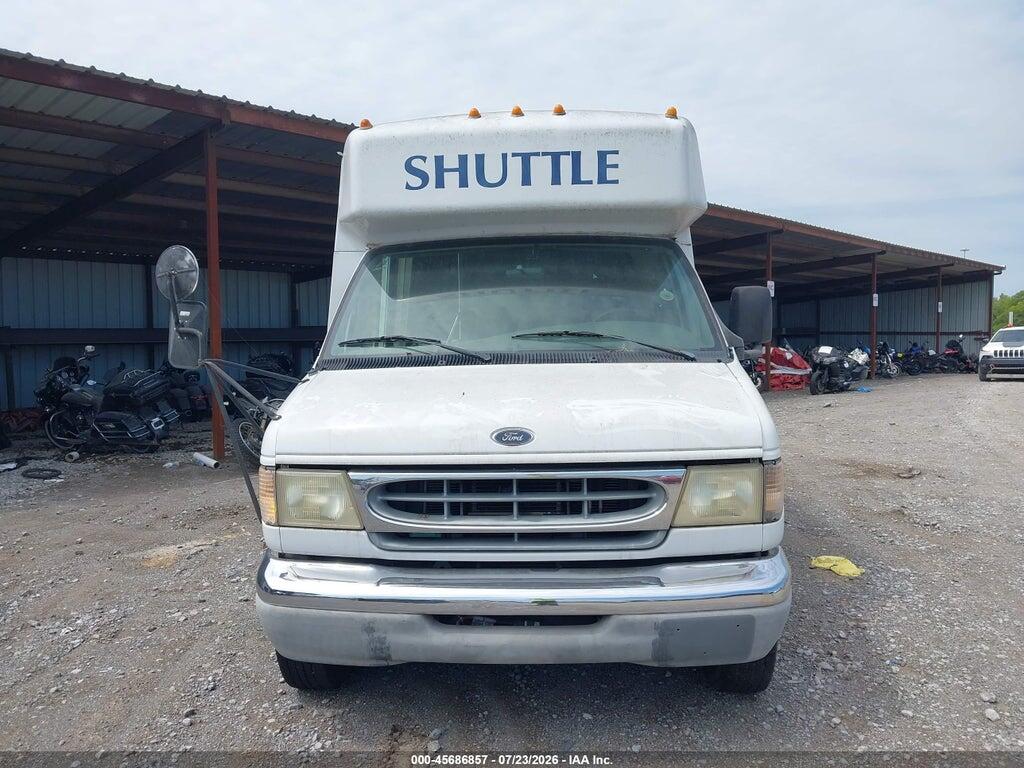 1FDWE35F81HA97408 2001 FORD E-350 CUTAWAY photo no. 12