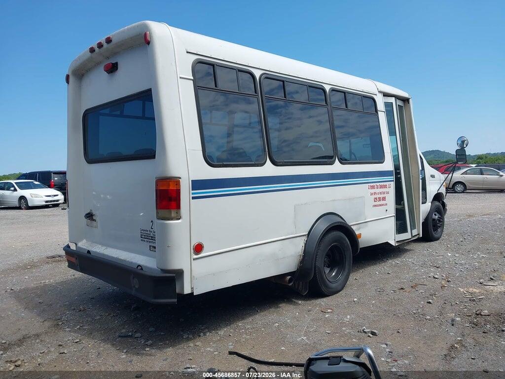 1FDWE35F81HA97408 2001 FORD E-350 CUTAWAY photo no. 4