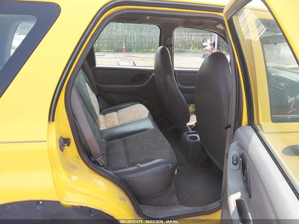 1FMYU02141KE76606 2001 FORD ESCAPE photo no. 8