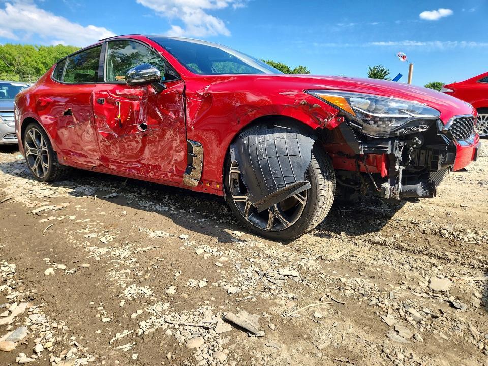 KNAE55LC8J6034466 2018 KIA STINGER photo no. 4