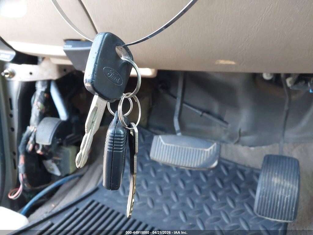 1FMRU15W91LB74935 2001 FORD EXPEDITION photo no. 11