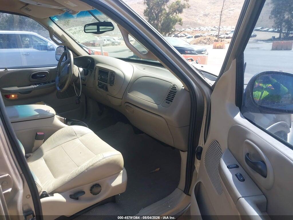 1FTRW07L11KF81827 2001 FORD F-150 photo no. 5