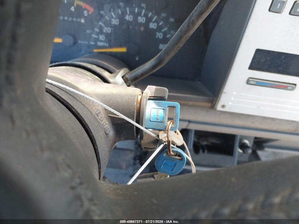 2GTEC19K4N1535755 1992 GMC SIERRA photo no. 11