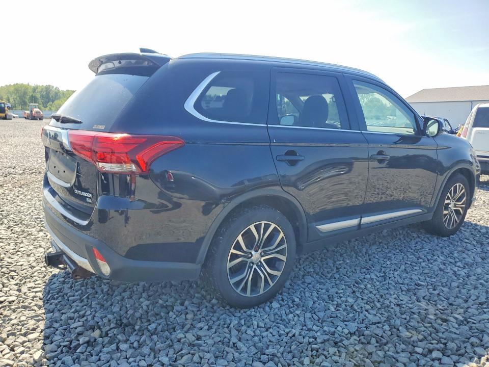 JA4AZ3A3XJZ000566 2018 MITSUBISHI OUTLANDER photo no. 3