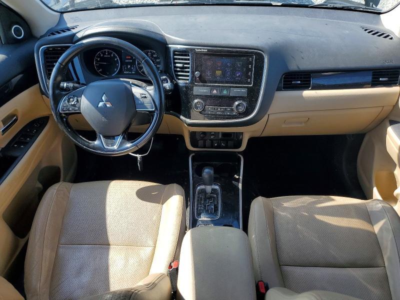 JA4AZ3A3XJZ000566 2018 MITSUBISHI OUTLANDER photo no. 8