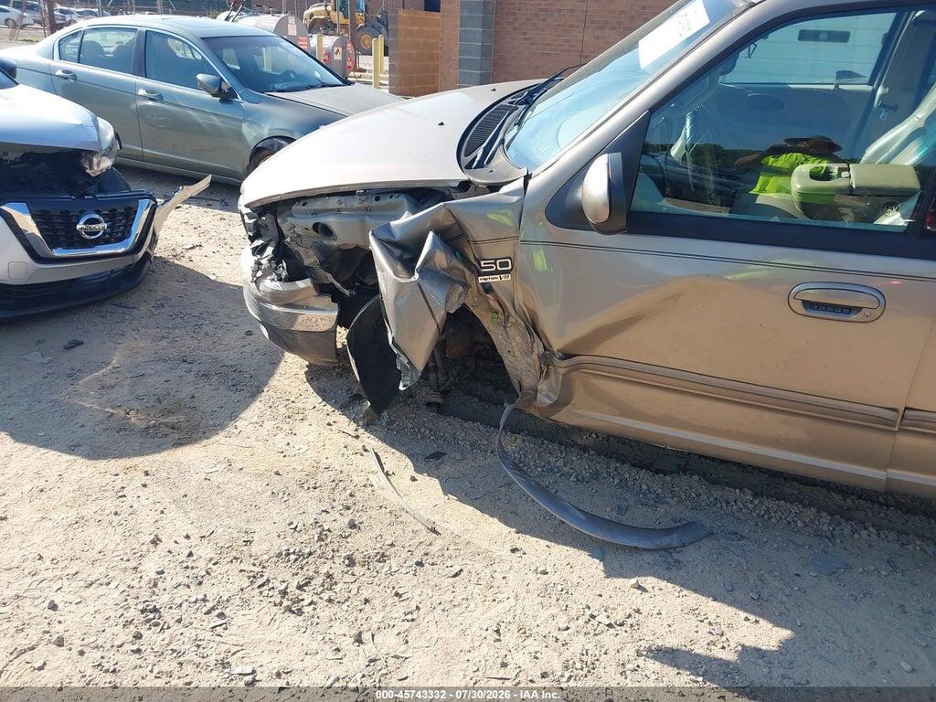1FTRW08W11KA91798 2001 FORD F-150 photo no. 6