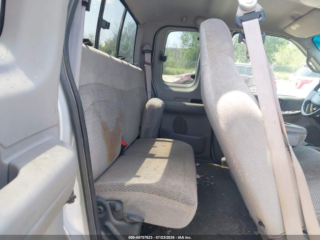 1FTRX18L01NA19045 2001 FORD F-150 photo no. 8
