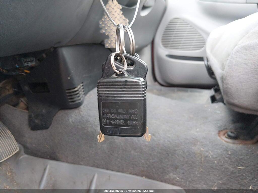 1FTRF18W01NA14053 2001 FORD F-150 photo no. 11