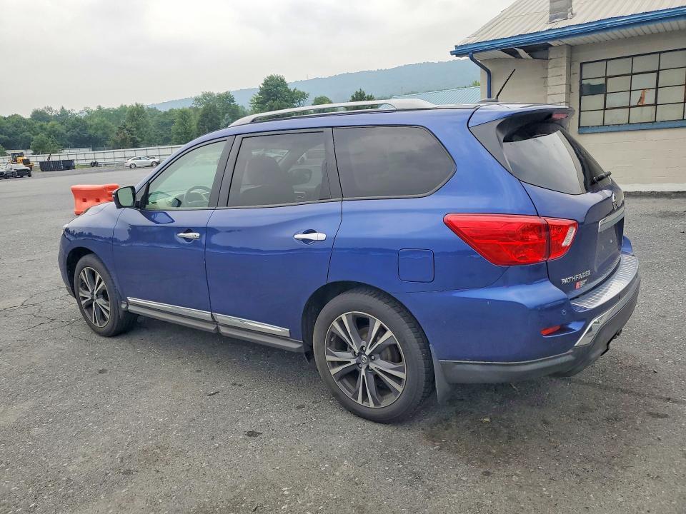 2018 NISSAN PATHFINDER PLATINUM — Фото 2 из 13