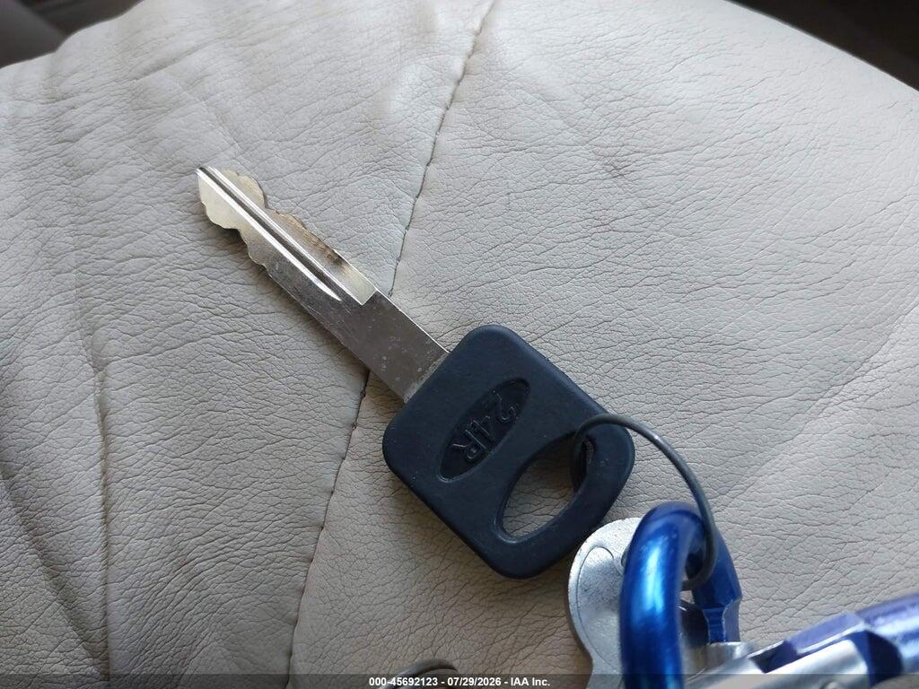 1FCMF53S310A00067 2001 FORD F550 photo no. 11