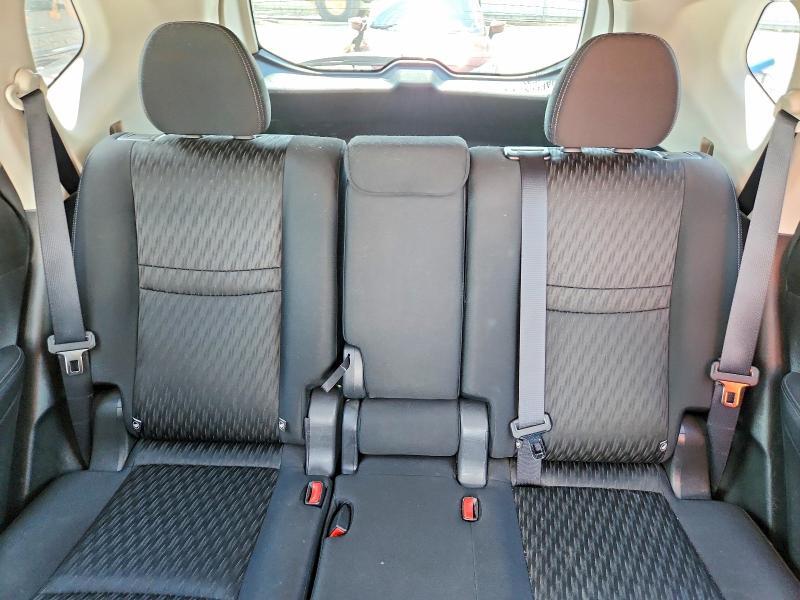 KNMAT2MVXJP550084 2018 NISSAN ROGUE photo no. 10