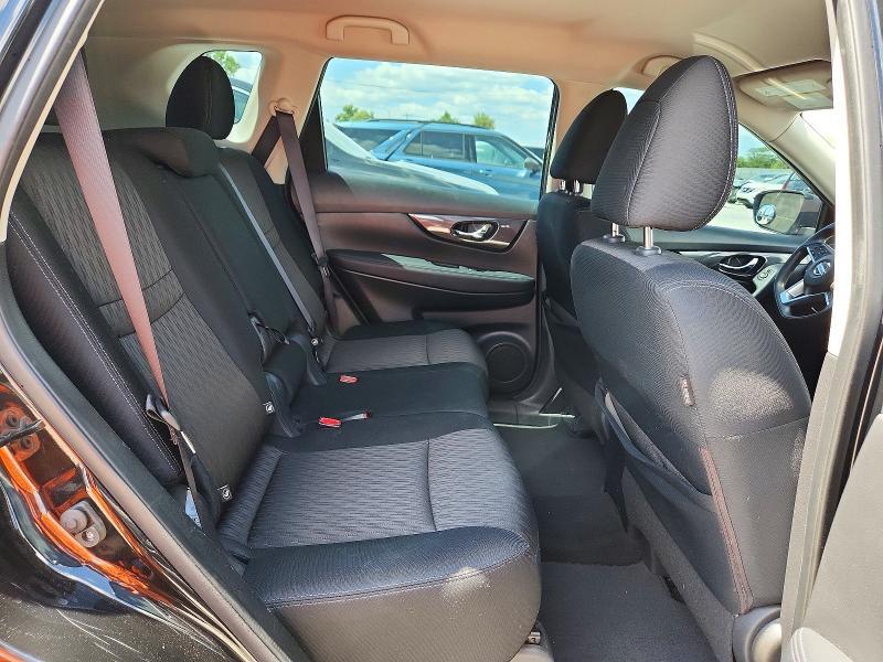 KNMAT2MVXJP550084 2018 NISSAN ROGUE photo no. 11