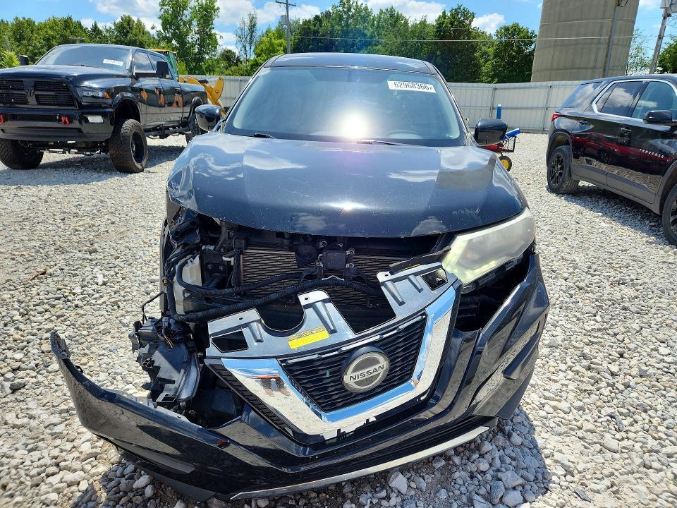 KNMAT2MVXJP550084 2018 NISSAN ROGUE photo no. 5