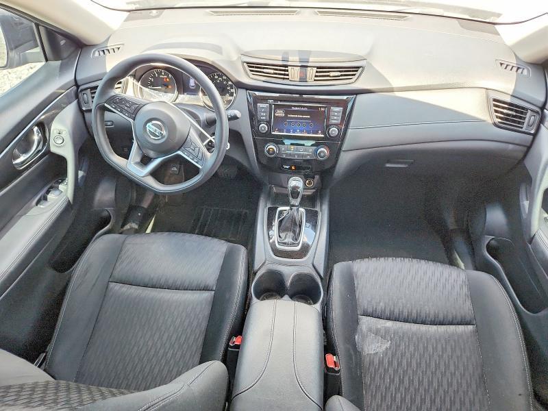 KNMAT2MVXJP550084 2018 NISSAN ROGUE photo no. 8