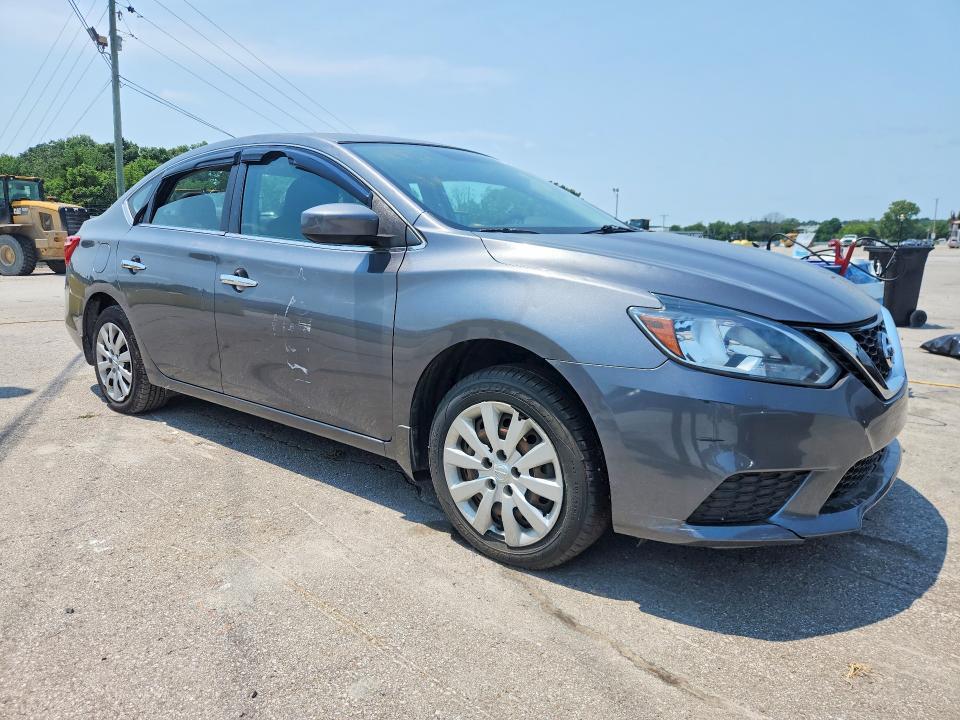 2018 NISSAN SENTRA S — Фото 4 из 12