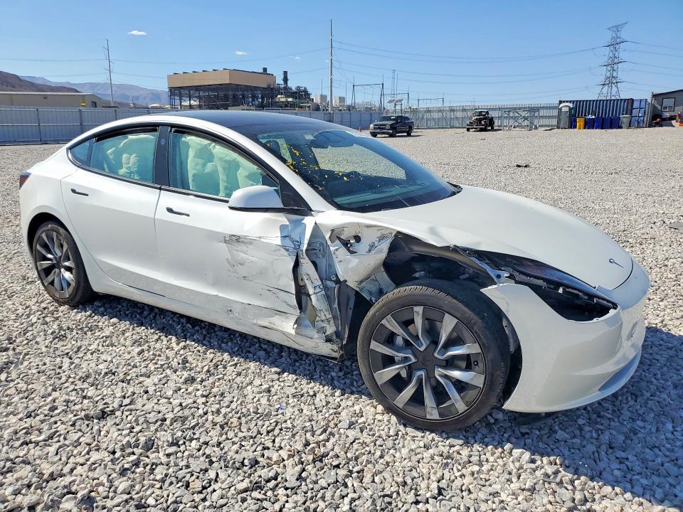 5YJ3E1EA9RF767043 2024 TESLA MODEL 3 photo no. 4
