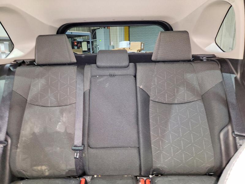 2024 TOYOTA RAV4 XLE — Фото 10 из 13