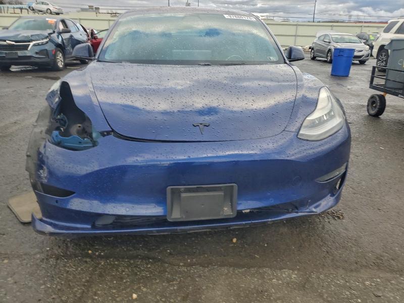 2018 TESLA MODEL 3 — Фото 5 из 12