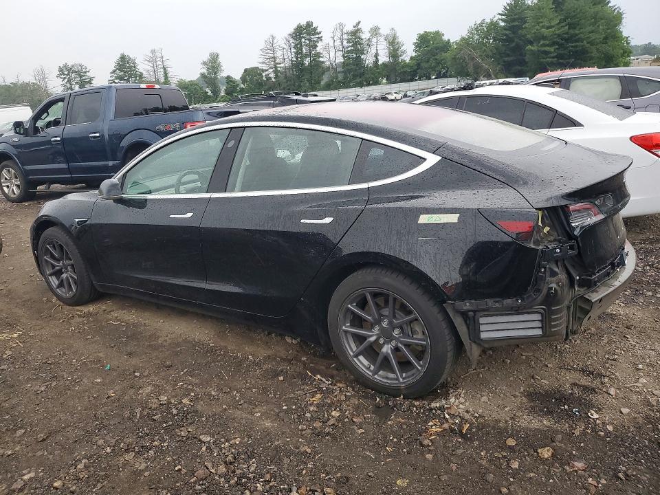2018 TESLA MODEL 3 — Фото 2 из 12