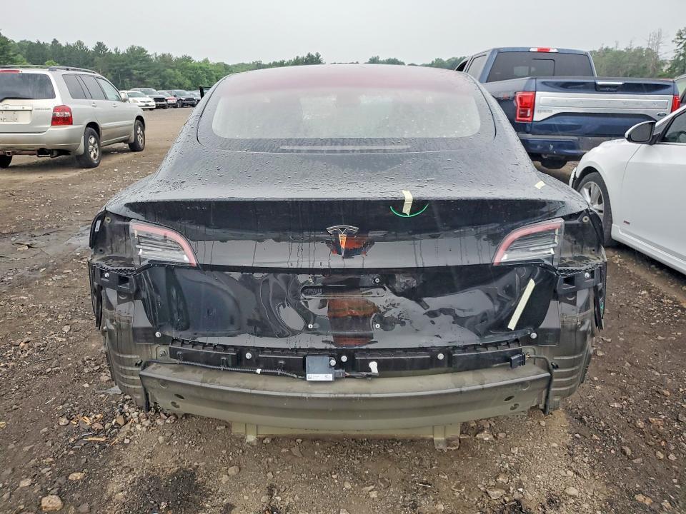2018 TESLA MODEL 3 — Фото 6 из 12