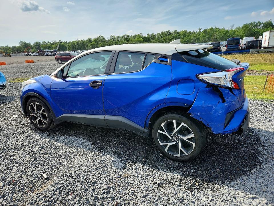 2018 TOYOTA C-HR XLE — Фото 2 из 13