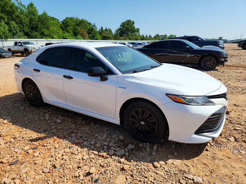 2018 TOYOTA CAMRY LE — Фото 4 из 12