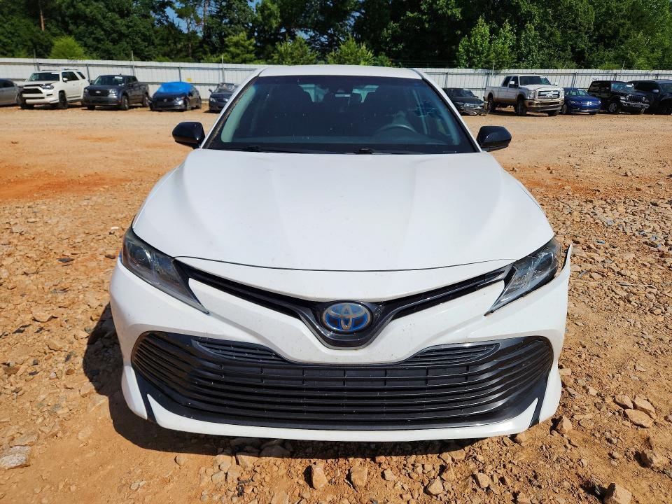 2018 TOYOTA CAMRY LE — Фото 5 из 12
