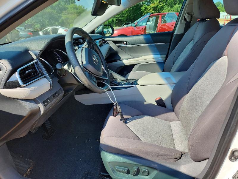 2018 TOYOTA CAMRY LE — Фото 7 из 12