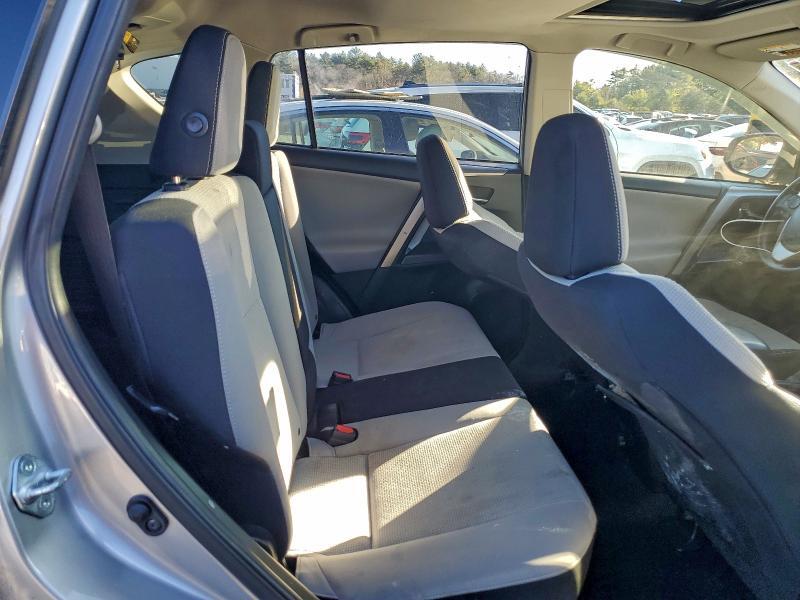 2018 TOYOTA RAV4 XLE — Фото 11 из 13