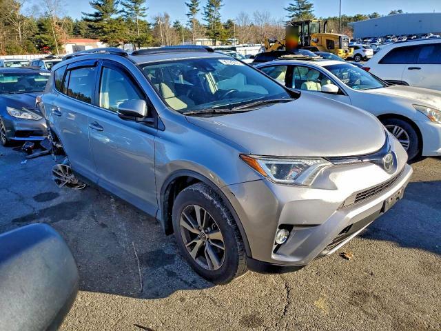 2018 TOYOTA RAV4 XLE — Фото 4 из 13
