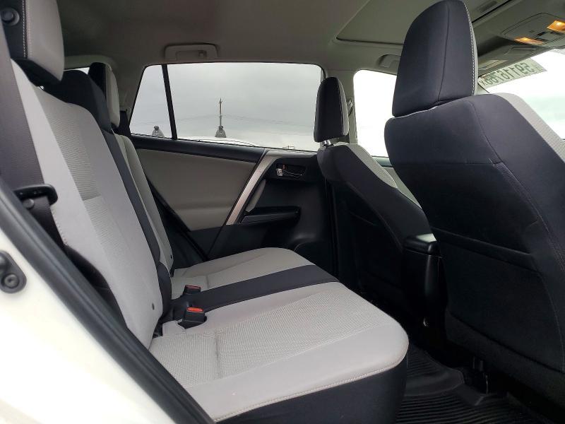 JTMWFREVXJJ725621 2018 TOYOTA RAV4 photo no. 11