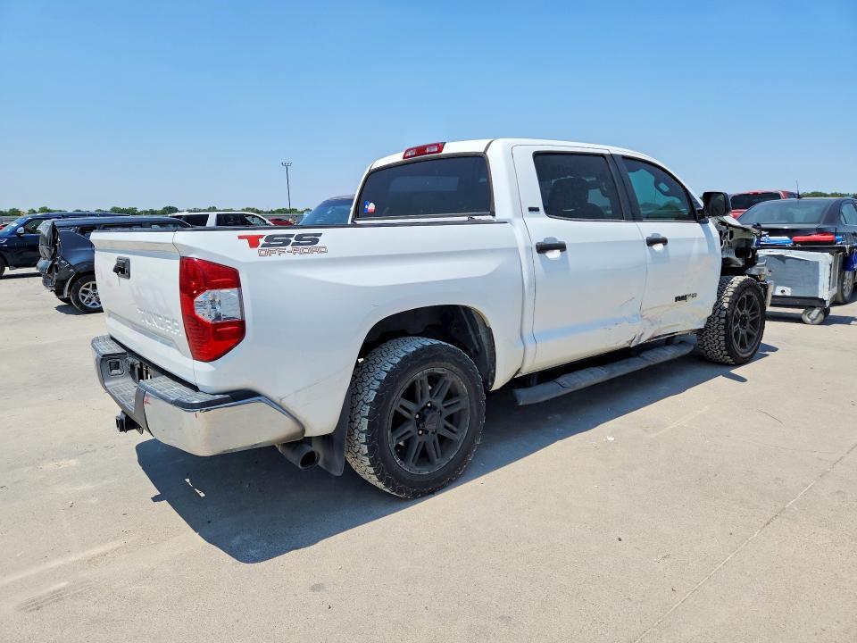 2018 TOYOTA TUNDRA CREWMAX SR5 — Фото 3 из 12