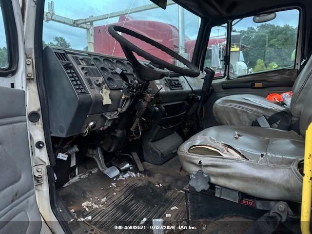 2001 FREIGHTLINER MEDIUM CONVENTIONAL 1FV6HJAA01HH14382