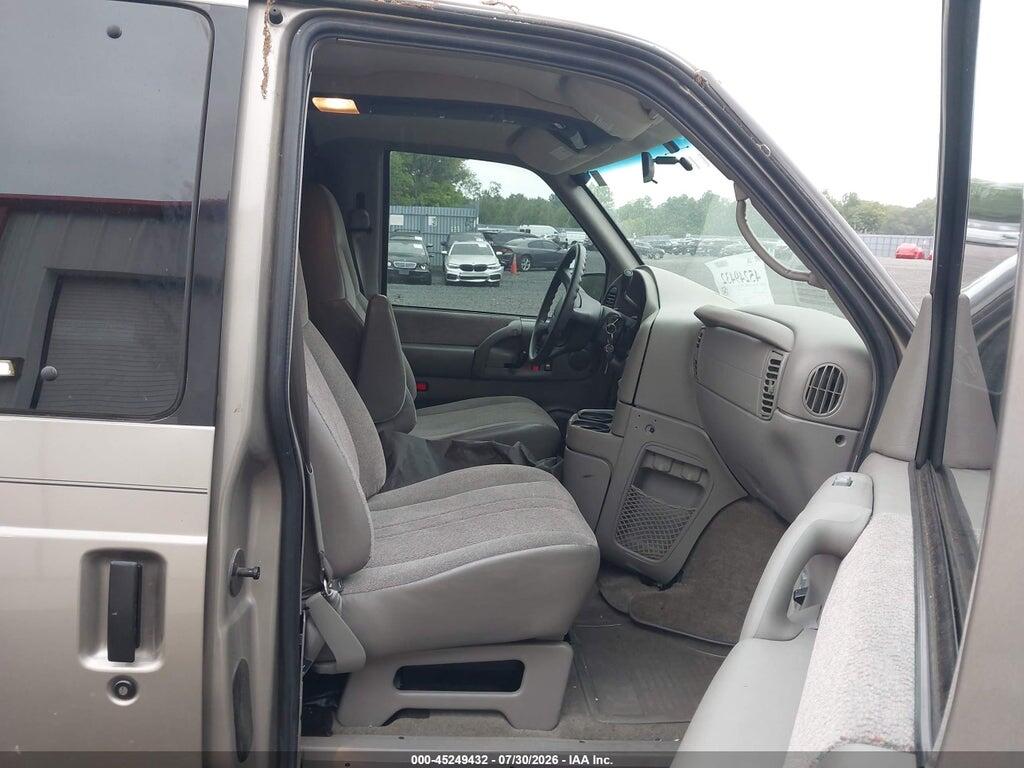 1GKDM19W81B519908 2001 GMC SAFARI photo no. 5