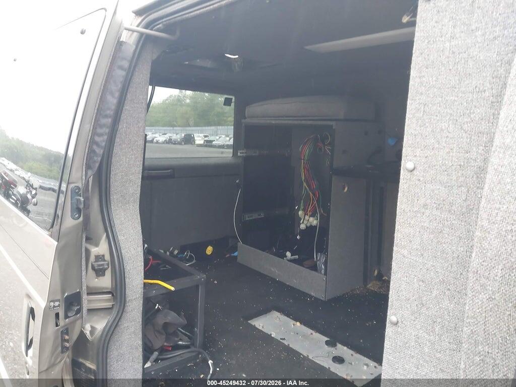 1GKDM19W81B519908 2001 GMC SAFARI photo no. 8
