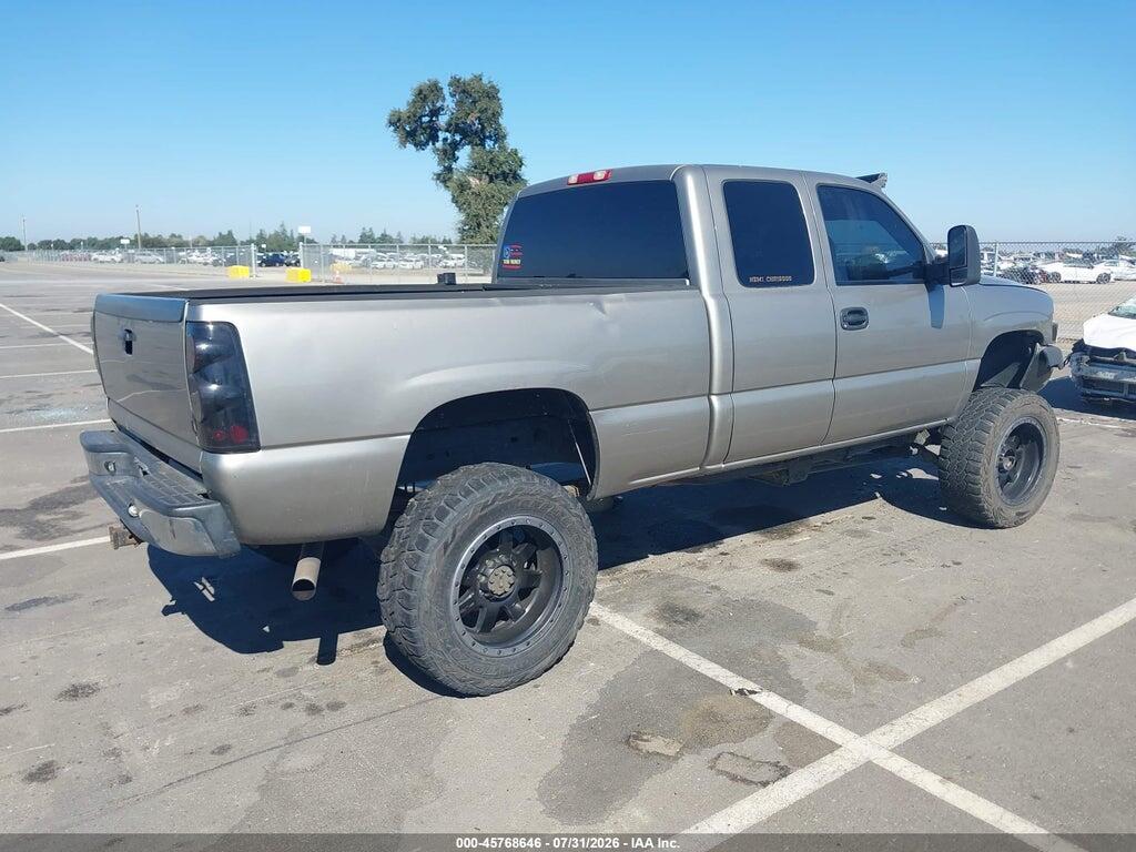 1GTHK29UX1E166836 2001 GMC SIERRA 2500HD photo no. 4