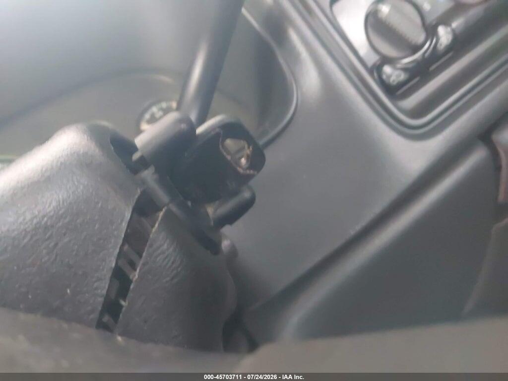 1GTEC14V81E108394 2001 GMC SIERRA 1500 photo no. 11