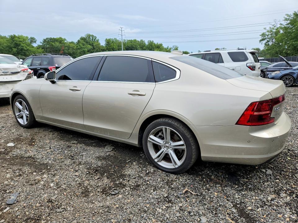 2018 VOLVO S90 T5 MOMENTUM — Фото 2 из 12