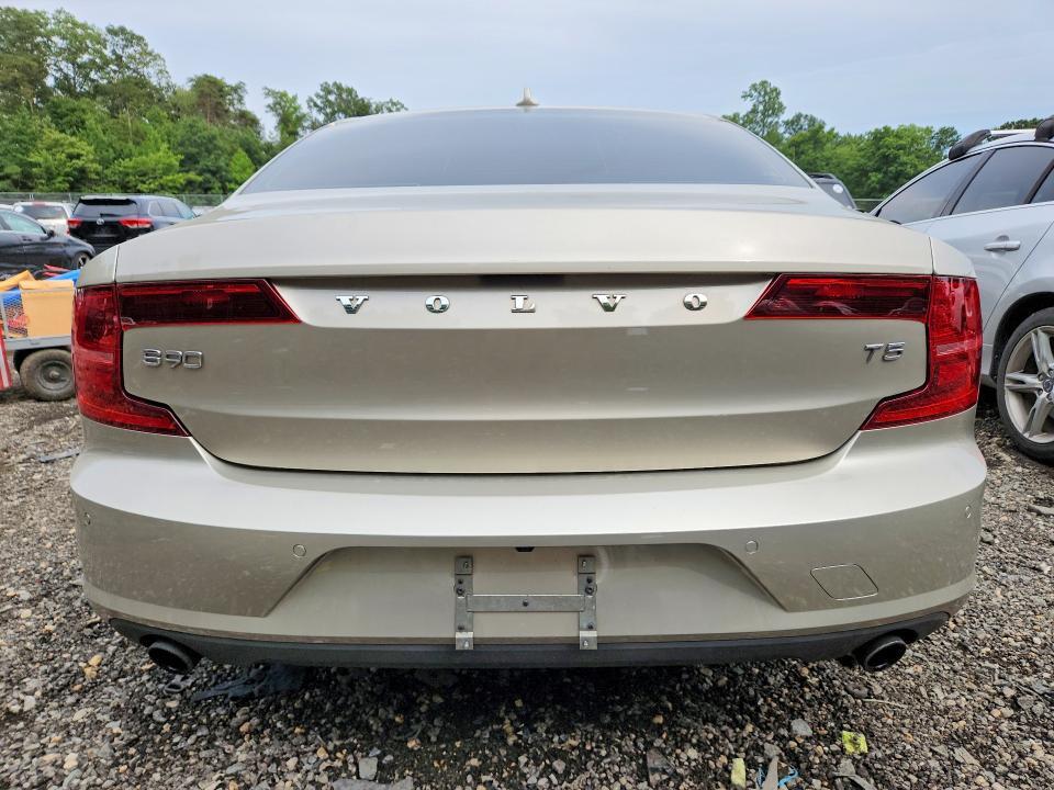 2018 VOLVO S90 T5 MOMENTUM — Фото 6 из 12