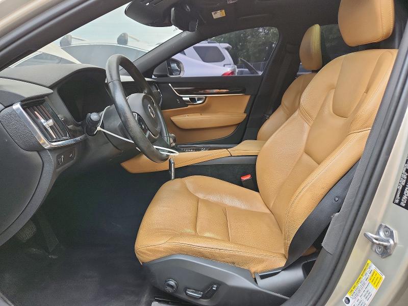 2018 VOLVO S90 T5 MOMENTUM — Фото 7 из 12