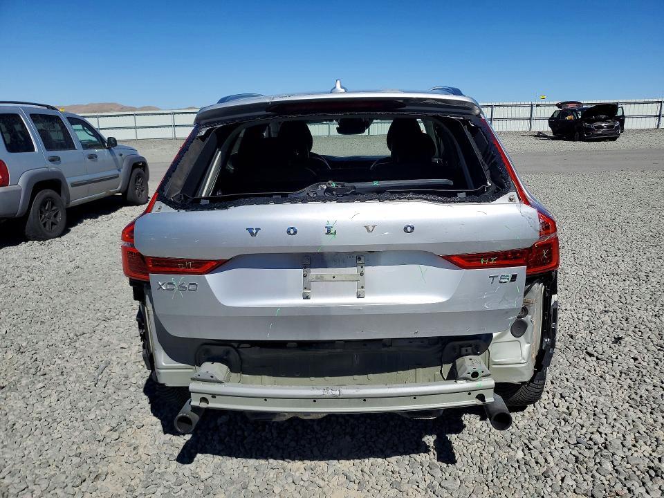 LYV102RK5JB073082 2018 VOLVO XC60 photo no. 6