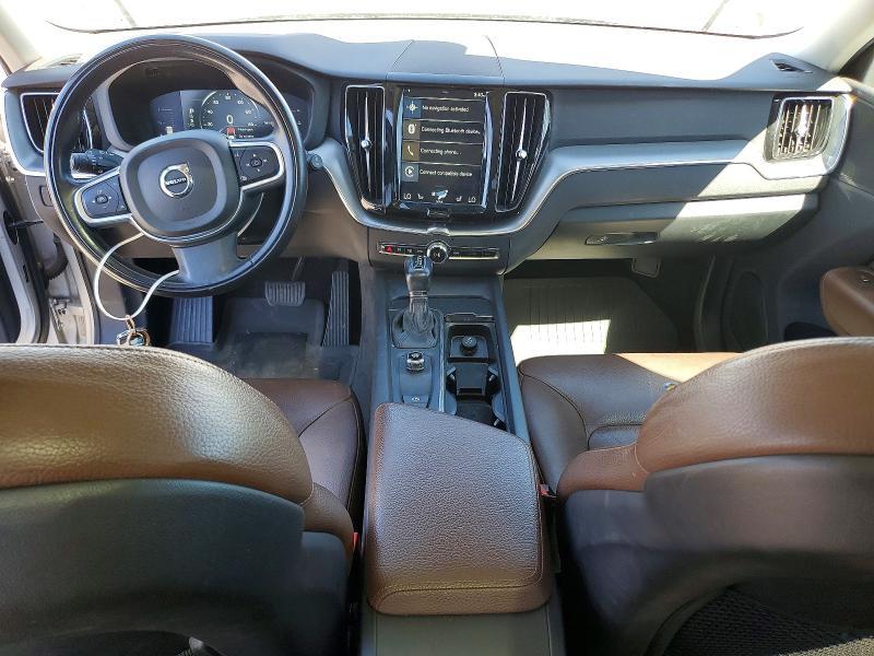 LYV102RK5JB073082 2018 VOLVO XC60 photo no. 8