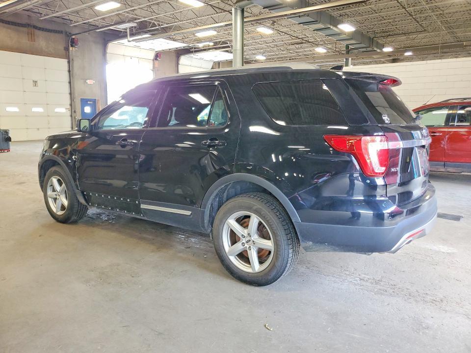 2016 FORD EXPLORER XLT — Фото 2 из 14