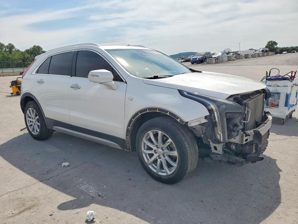 1GYFZDR48KF118059 2019 CADILLAC XT4 photo no. 4