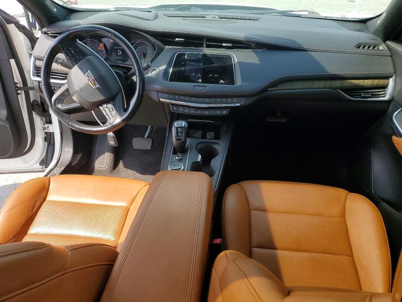 1GYFZDR48KF118059 2019 CADILLAC XT4 photo no. 8