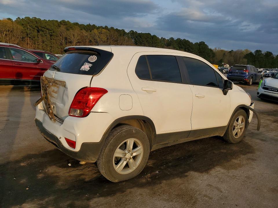 3GNCJKSB9KL397922 2019 CHEVROLET TRAX photo no. 3