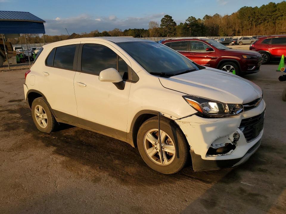 3GNCJKSB9KL397922 2019 CHEVROLET TRAX photo no. 4